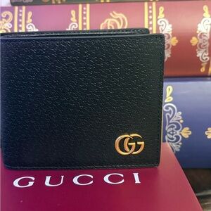 Gucci Black Leather Card Holder with Gold Logo